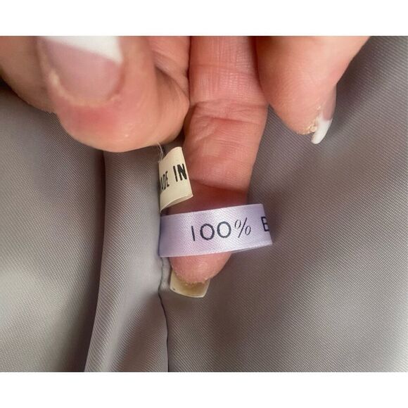 Saga Fox Stroller Coat. Size M.  White/Silver Fox.  Mandarin Collar.Side Pockets - Picture 9 of 13